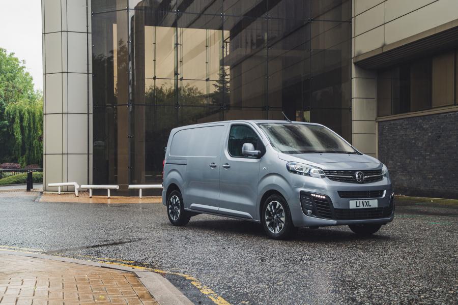  Vauxhall Vivaro Van 2019 года  (фото 1 из 35)